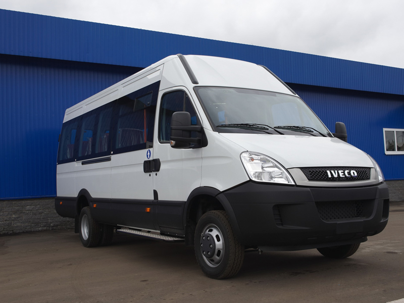 Микроавтобус Iveco Daily