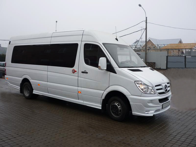 Микроавтобус Mercedes-Benz Sprinter 515